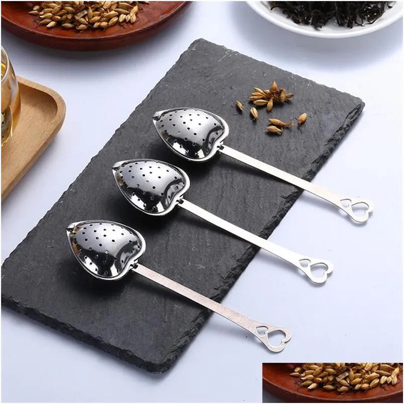 heart shaped tea infuser mesh ball stainless steel loose tea herbal spice locking filter strainer diffuser