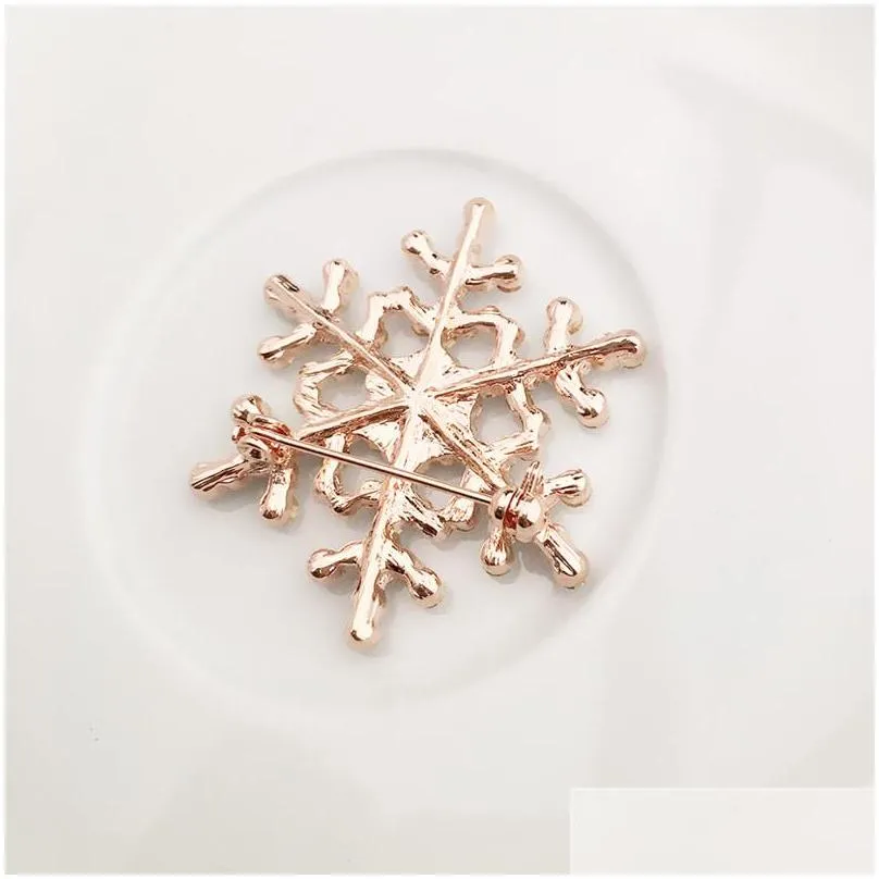 crystal snow flower brooch pin charm women gem pendant rhinestone big snowflake winter snow theme christmas brooches wholesale