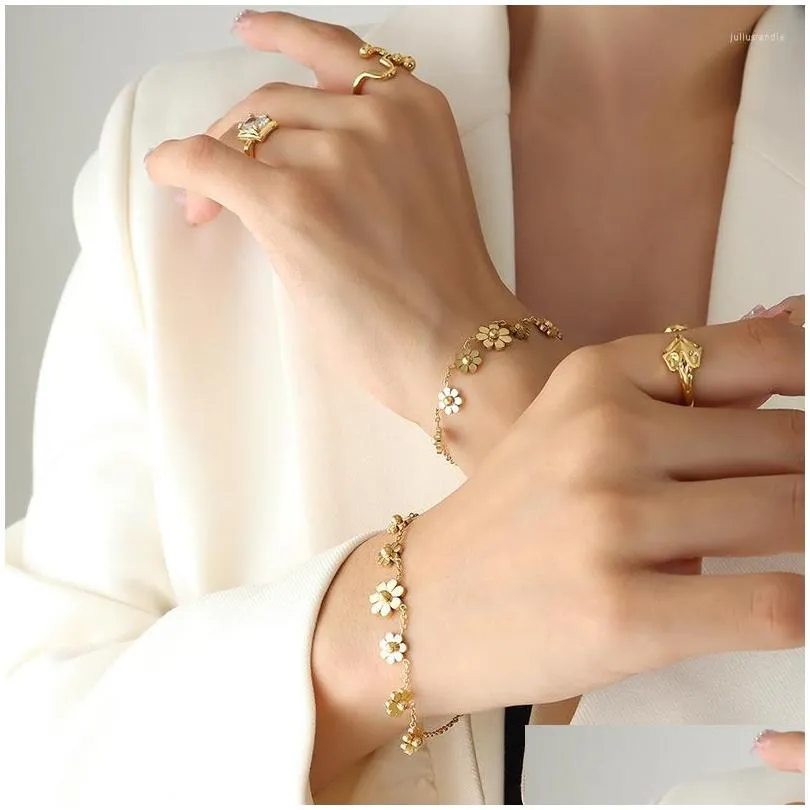 link bracelets chic cute daisy flower charm bracelet for women korean fashion titanium steel jewelry pulseras chain wholesale