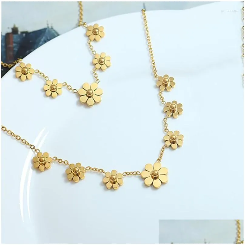 link bracelets chic cute daisy flower charm bracelet for women korean fashion titanium steel jewelry pulseras chain wholesale
