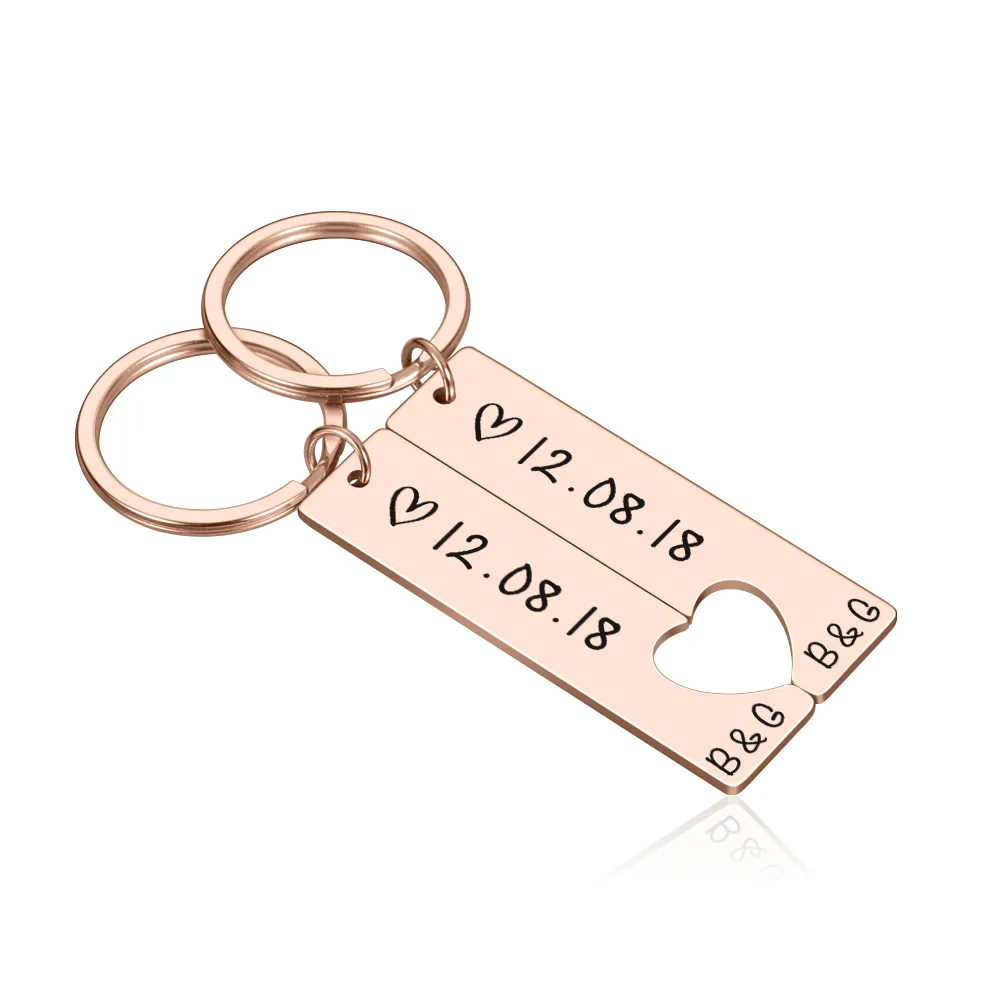 personalized heart keychain set engraved king date and name love keyring gift for couples girlfriend boyfriends key chain rings customized key chains