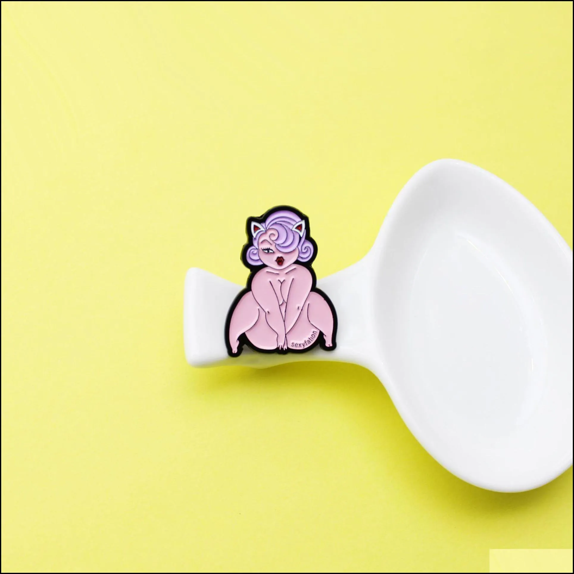 fashion sexy lady enamel pin brooch exposed women badges clothes lapel pin cap bag creative fun jewelry