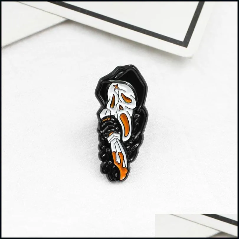 new horror ghosts cry and scream brooches skulls in black and white clothes scaring brooches halloween gift