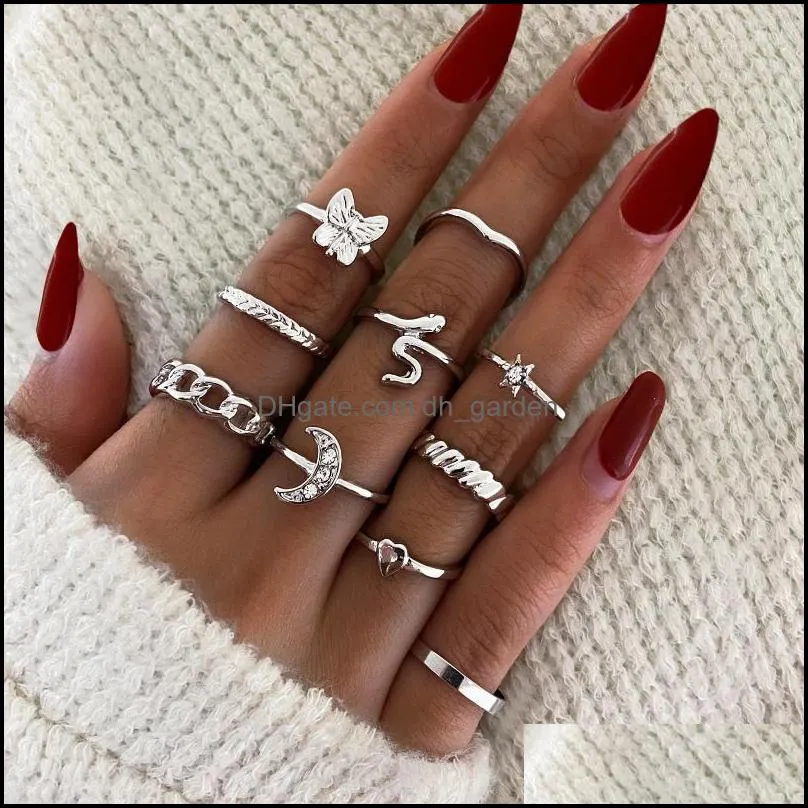 cluster rings 6 pcs gold metal lifelike snake shape for women creative moon pearl joint ring set bague anillo 2022 fashion jewelrycluster