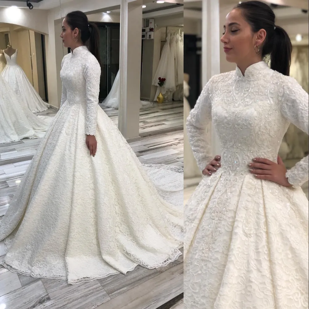 2023 Muslim A Line Wedding Gowns Ball Gown Luxury High Neck Dubai Arabia Full Lace Crystal Beads Pearls Long Sleeves Plus Size Bridal Party Dresses Robe De Marriage