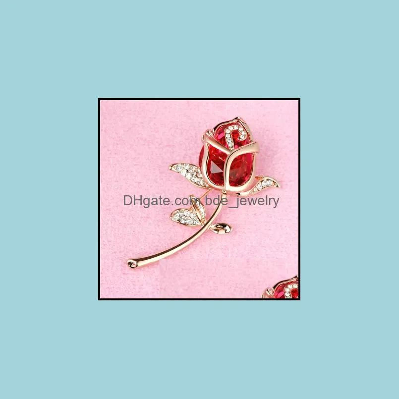 wholesale fashion crystal rose flower brooch pin rhinestone alloy rose gold brooches birthday gift garment accessories 367826