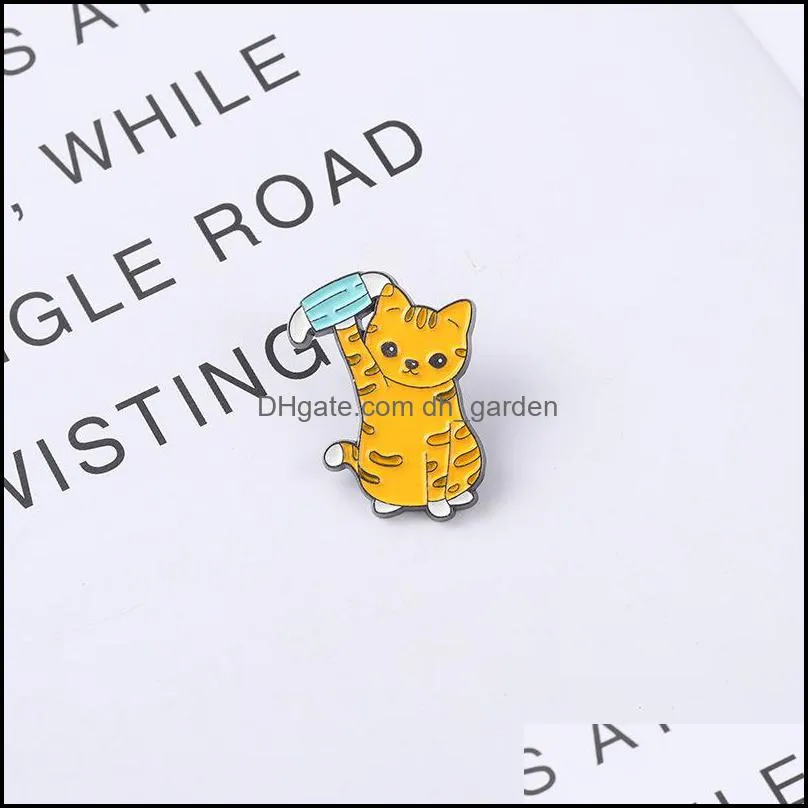 cute yellow color cartoon cat brooches pin for women fashion dress coat shirt demin metal funny brooch pins badges backpack gift