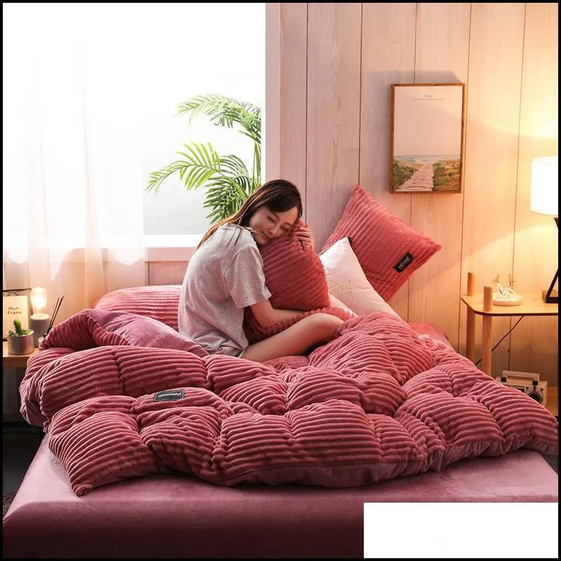 thickened flannel 4pcs bedding set luxury king size comforter set bed sets coral plush duvet cover bed sheet warm winter t200326
