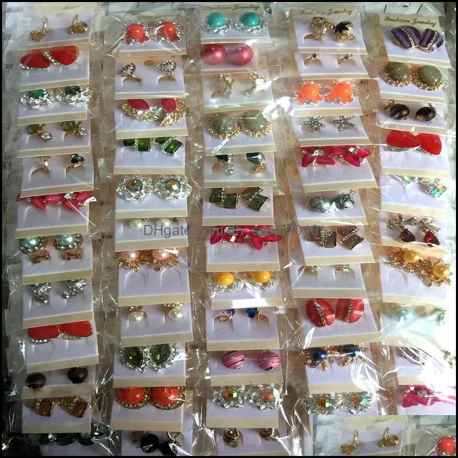 wholesale 50 pairs fashion assorted mix charm girls women earrings stud clip jewelry drop rheinstone lady punk
