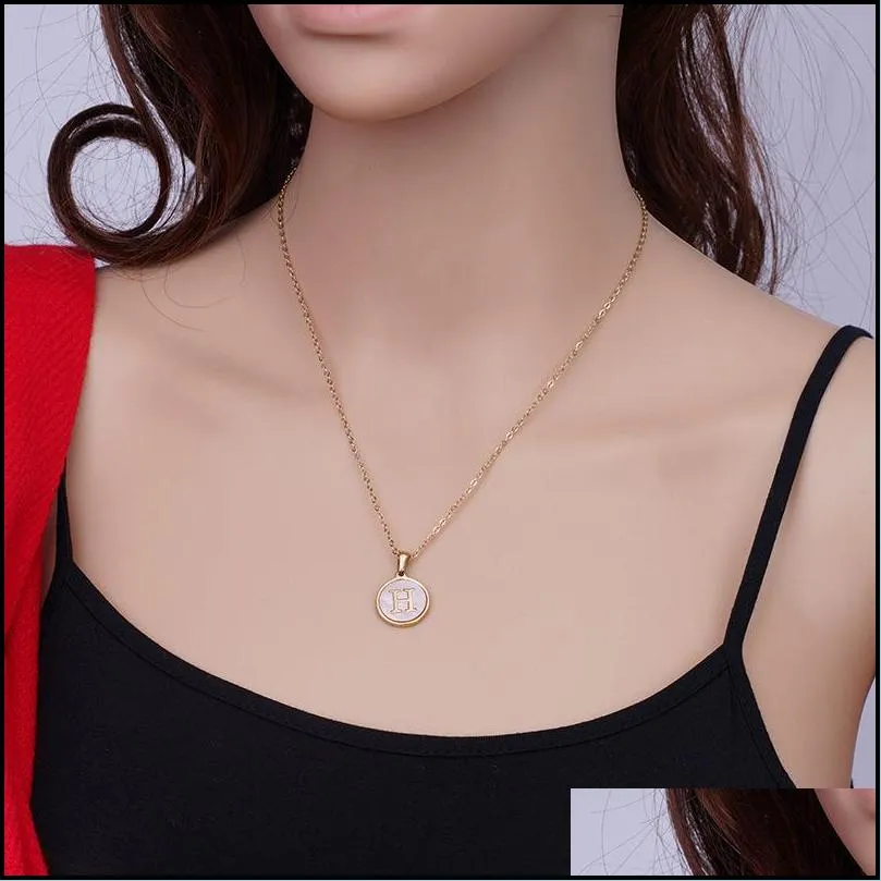 18k gold plated round shape letter pendant necklaces stainless steel pink shell golden alphabet letters necklace for women wholesale