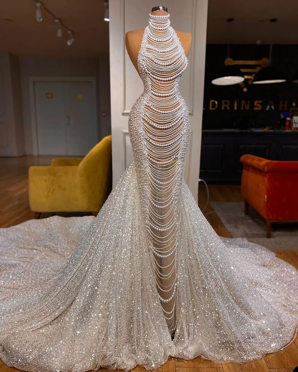 Saudi Arabia Haute Couture Mermaid Wedding Dress Illusion Full Sparkly Pearls Beading Bridal Gowns Bride Princess Celebrity