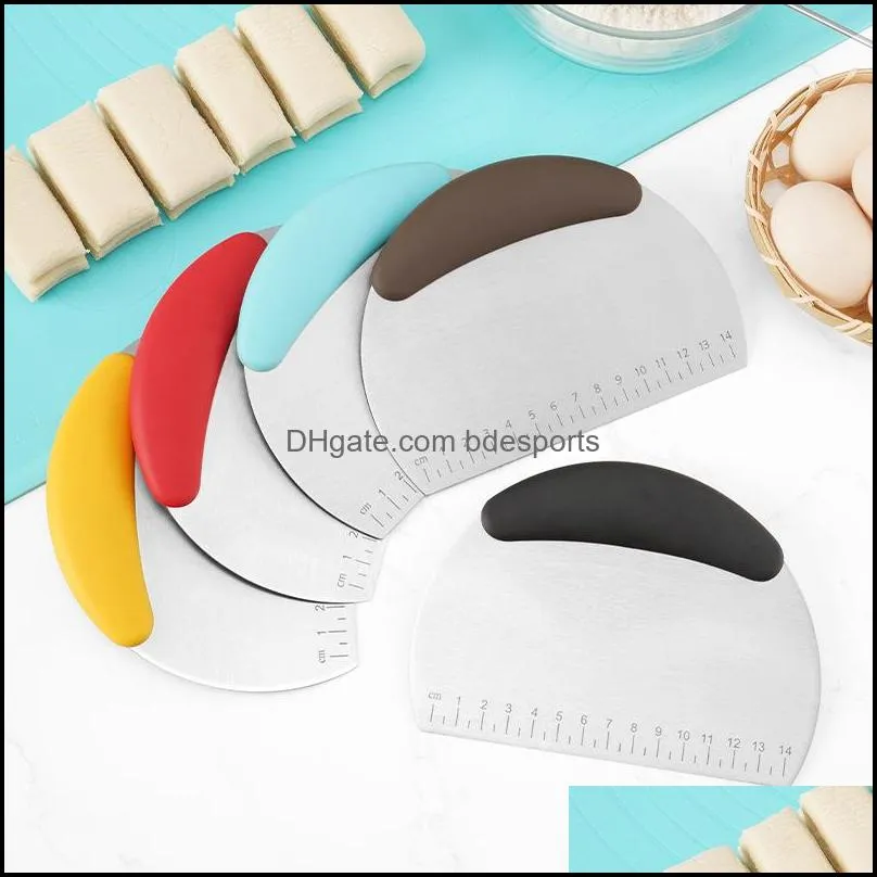 stainless steel pastry scraper chopper bakeware flour cutter with scale dough pizza cutters with comfortable handle 20220223 q2