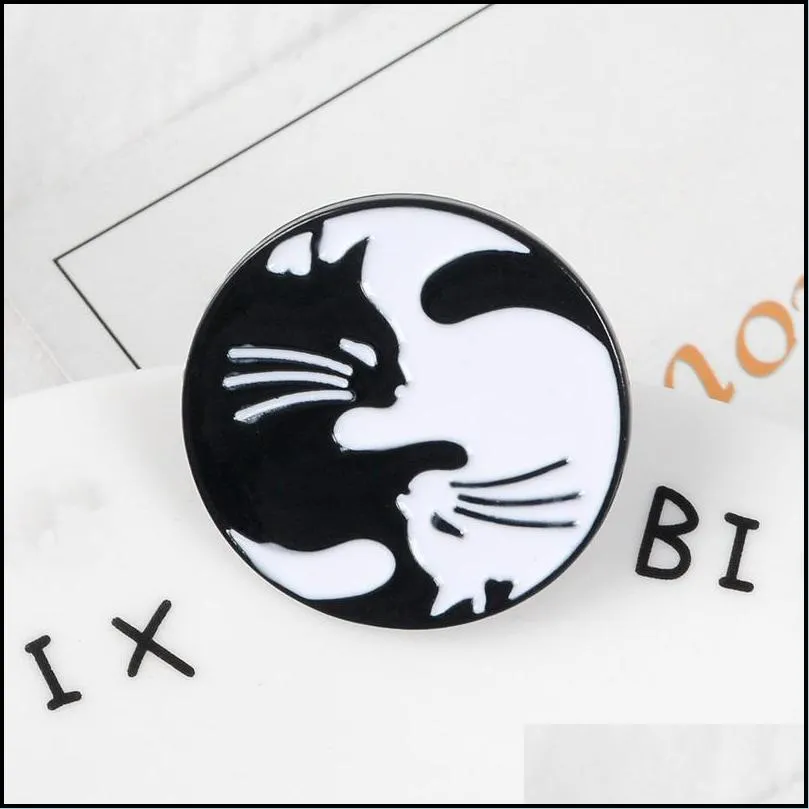 fashion cat pins black white two cats brooches enamel pins autism badges custom bag clothes lapel pin punk black white jewelry gift