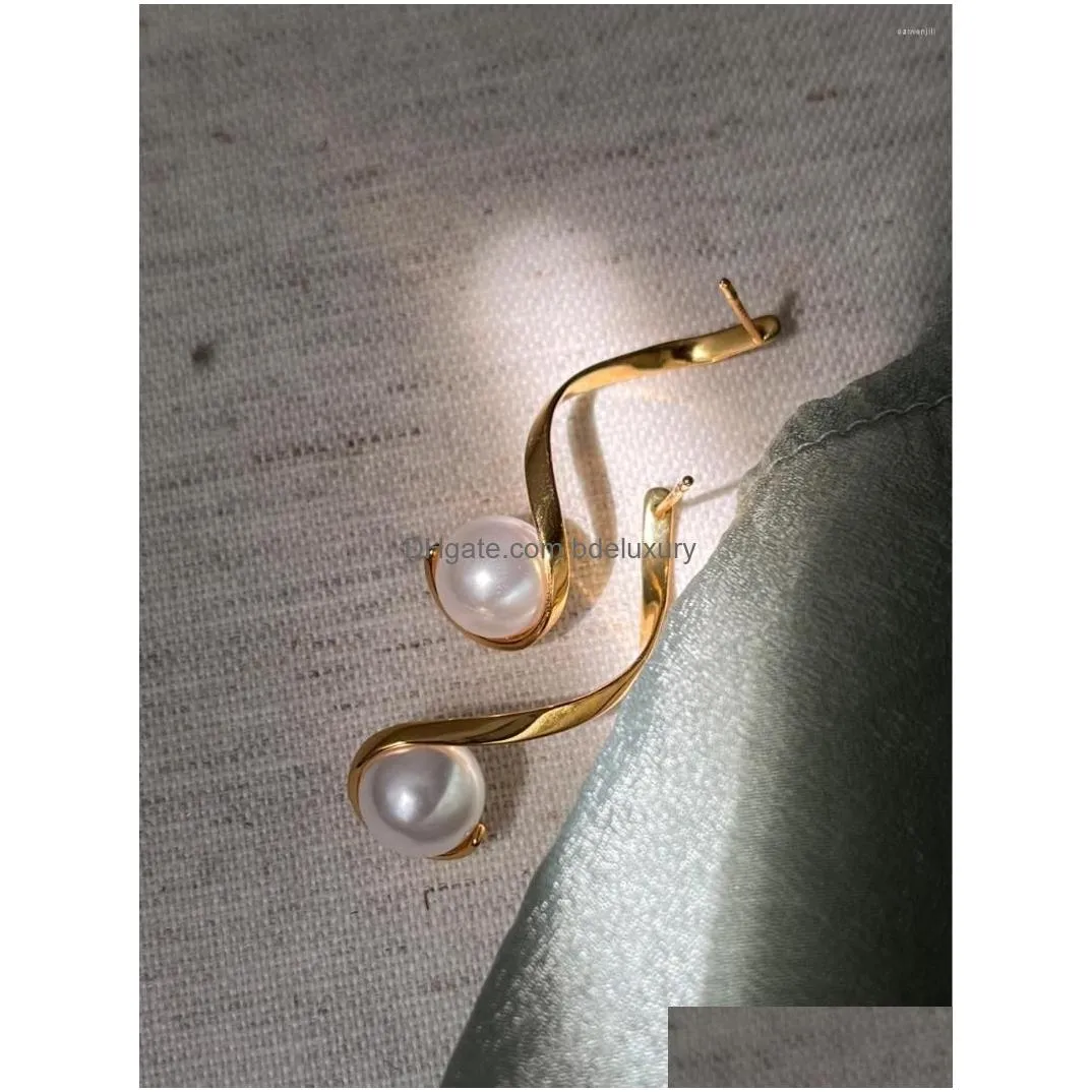 dangle earrings londany 2022 spiral space glass pearl light sense line