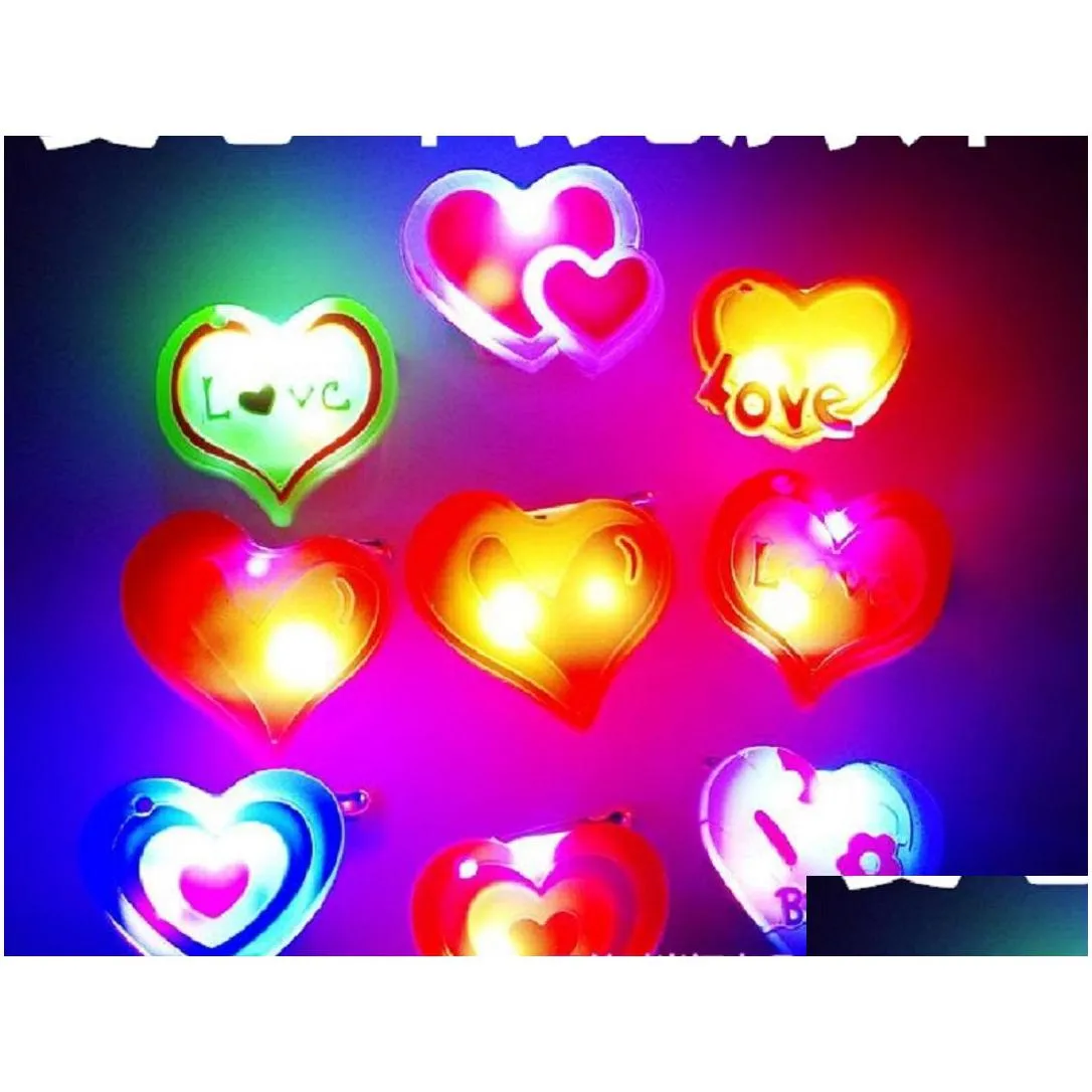 led light up flashing heart pins brooch party favor glowing rubber badge for valentines day christmas wedding birthday gifts event concert atmosphere