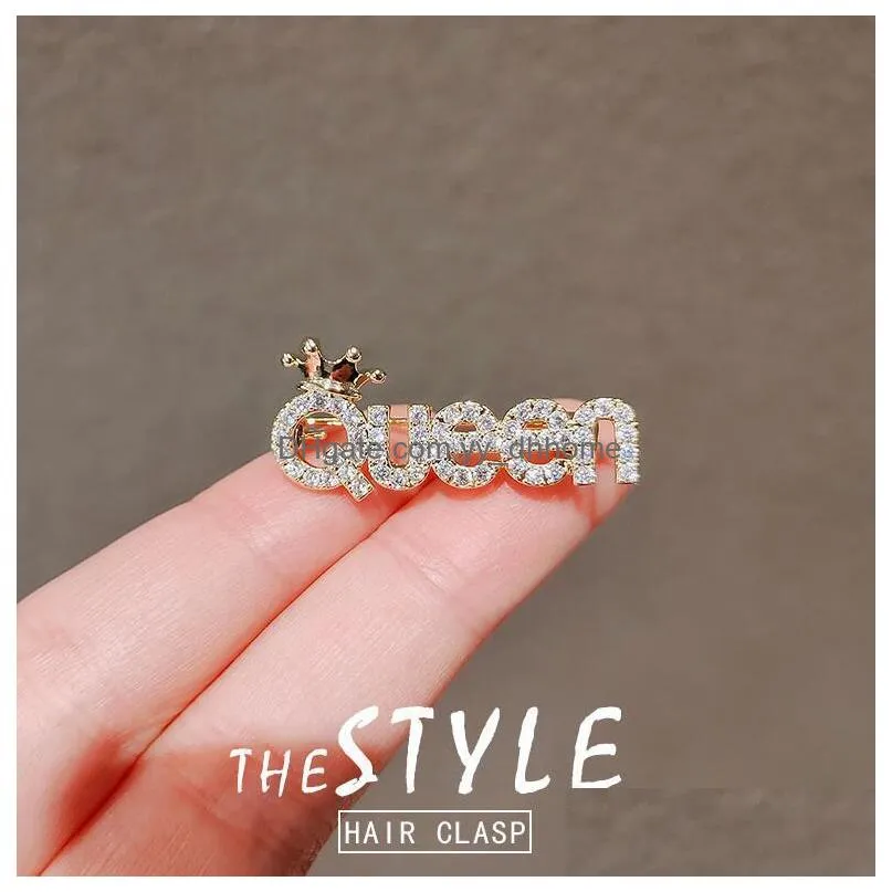 letter queen glitter brooches for women fashion goldplated rhinestone crystal diamond alloy collar pin antilight button cardigan suit