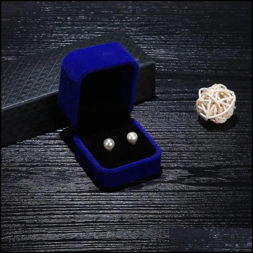 womens pearl earrings 78mm  simple lowkey luxury designer earrings