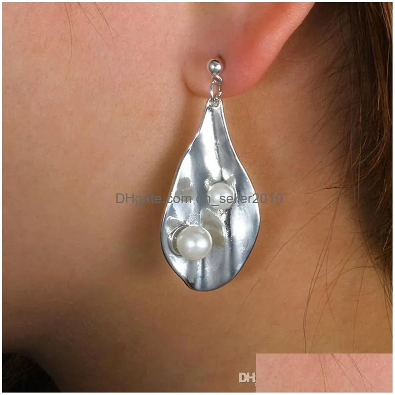 irregular water droplets petal pearl alloy earrings 2 pearls ladies wedding bridesmaid fashion simple temperament earrings