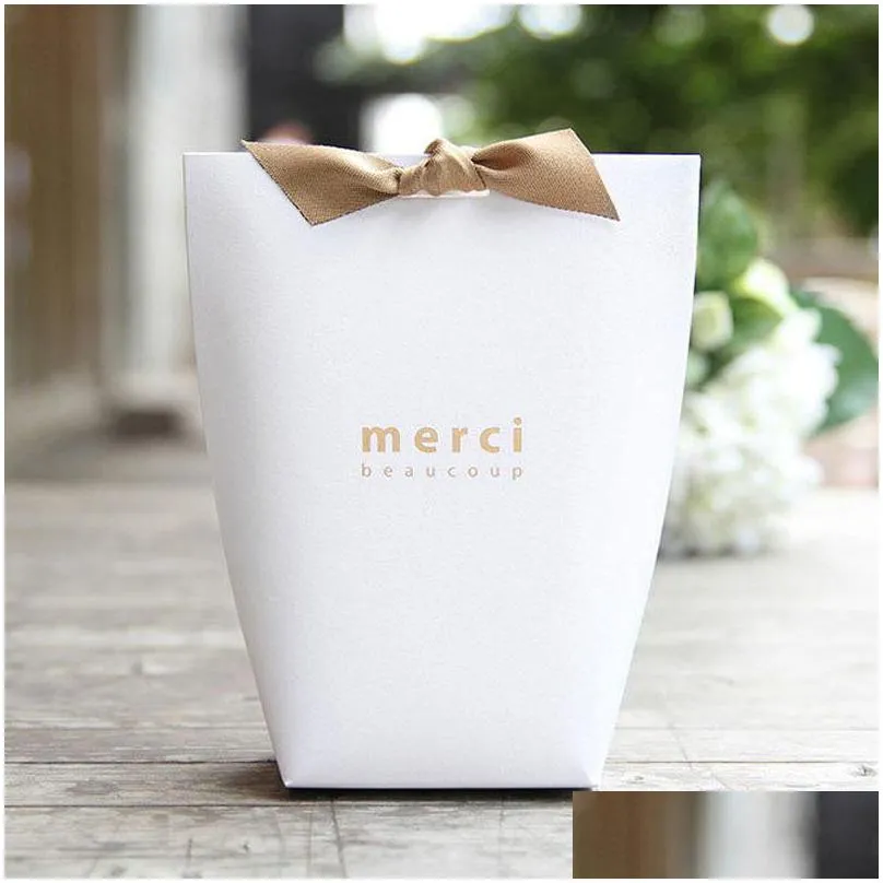 wedding favors candy box french thanks merci chocolate gift boxes creative romantic gilding folding paper bag home party decor 0 5jx