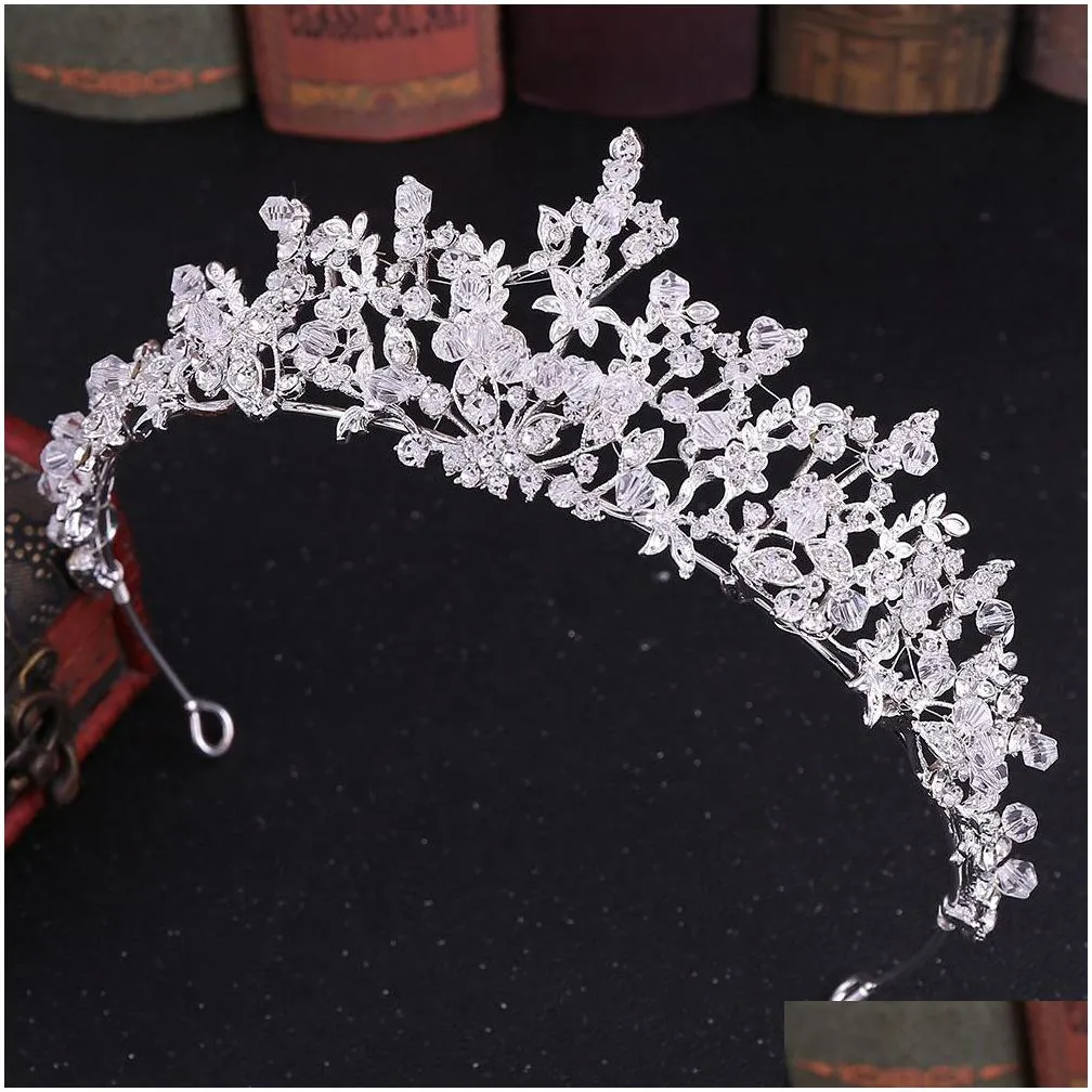 2021 new vintage baroque bridal tiaras accessories prom headwear stunning sheer crystals wedding tiaras and crowns 1915