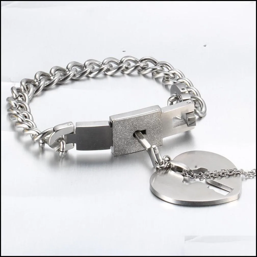 concentric lock couple bracelet double buckle student men and women key necklace bracelet romantic confession titanium steel couple