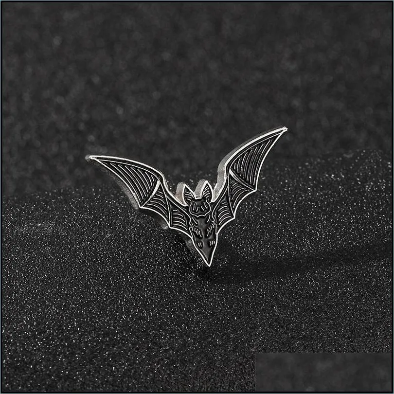 bat brooches enamel pin alternative goth fashion witchy style halloween gift spooky lapel jewelry accessory 1479 d3