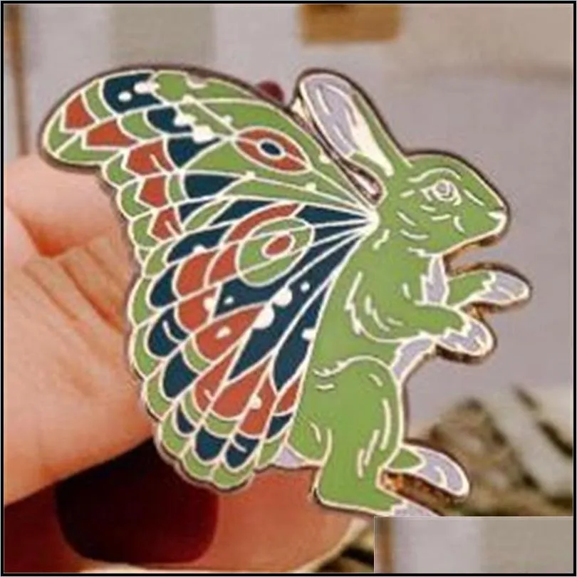 enamel brooch pin butterfly wings bunny green rabbit moth badge beautiful fantasy dreamy animal brooches jewelry 1502 e3