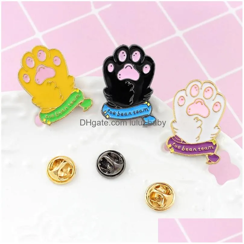 gold plated dog paw shaped alloy brooches for boys girls cartoon creative jewelry enamel lapel pins funny cat foot badges denim shirt gift bag