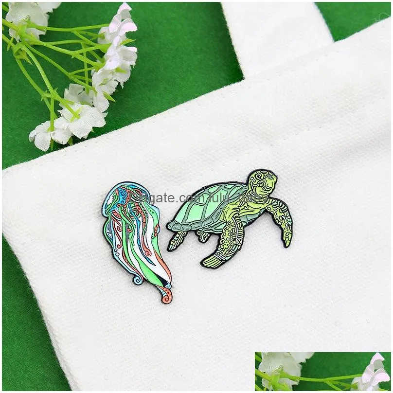 cartoon green turtle jellyfish brooches for women ocean animal enamel paint badges fashion alloy pin denim shirt jewelry gift bag