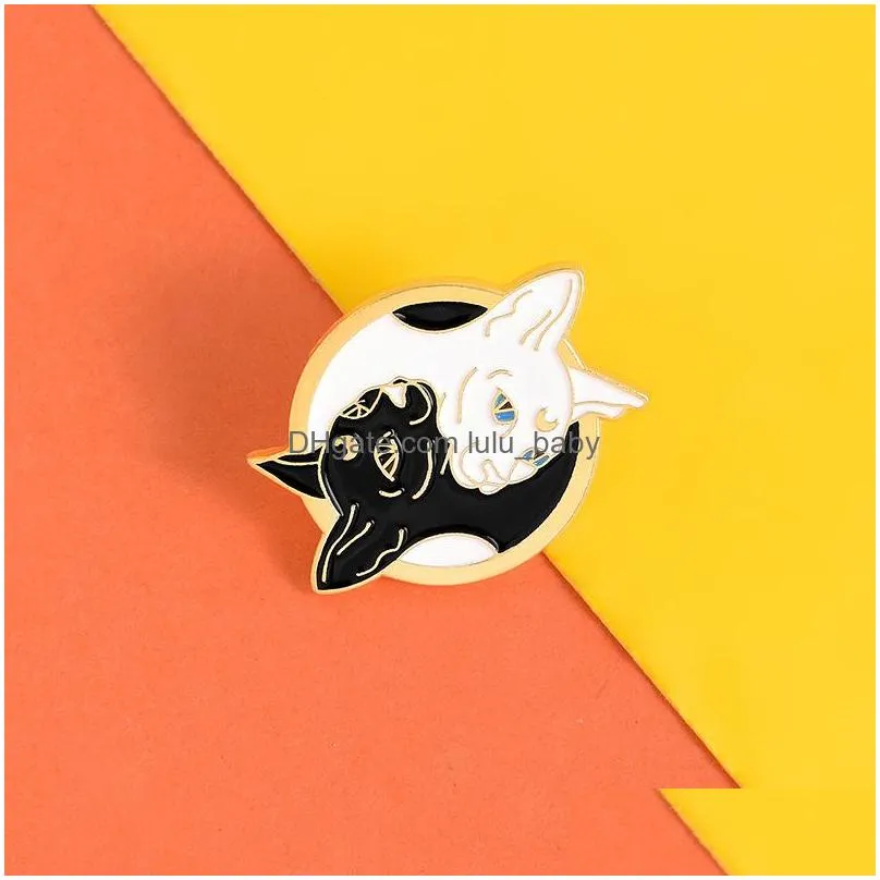 cartoon animal brooches for girls casual top quality paint black white cat pins fashion girl gold plated badge funny denim shirt collar pin clother