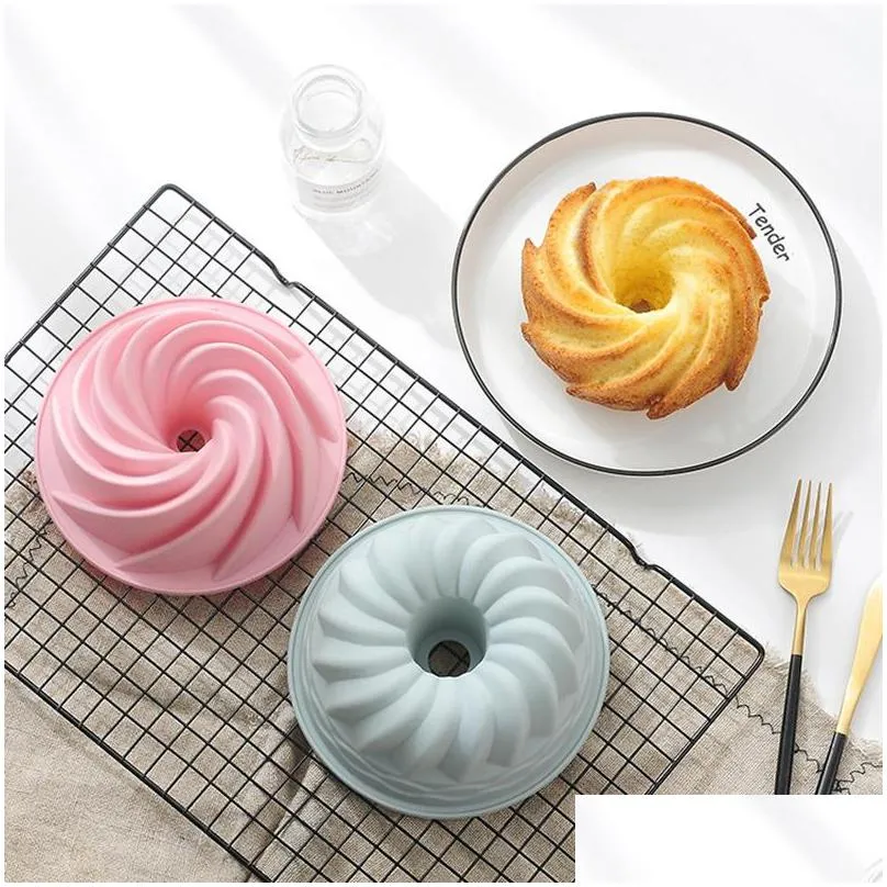 6 inch savarin bakeware cake mold household steaming silicone bakeware nonstick round kitchen baking tools cake mould 124 n2