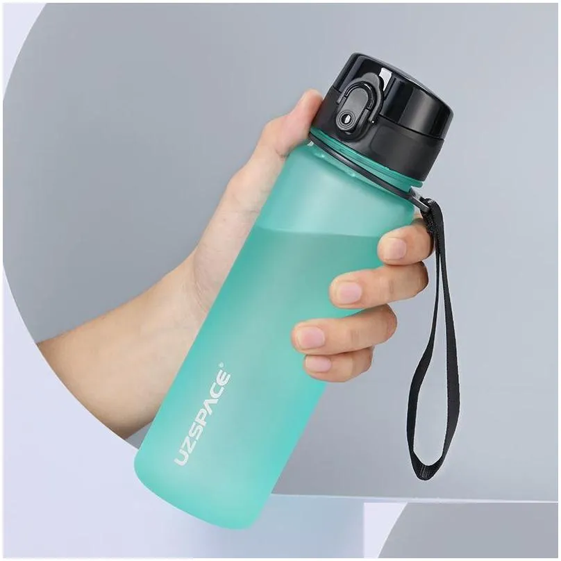 sports water bottle 500/1000ml protein shaker outdoor travel portable leakproof drinkware plastic drink bottle bpa 2881 t2