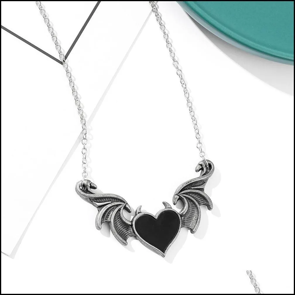 fashion devil wings necklace gothic retro punk hip hop style metal pendant heart-shaped oil dripping necklace