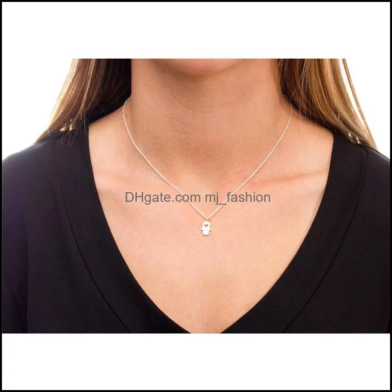love heart choker necklaces with card gold silver love hand pendant necklace for fashion women jewelry gifts love and protection