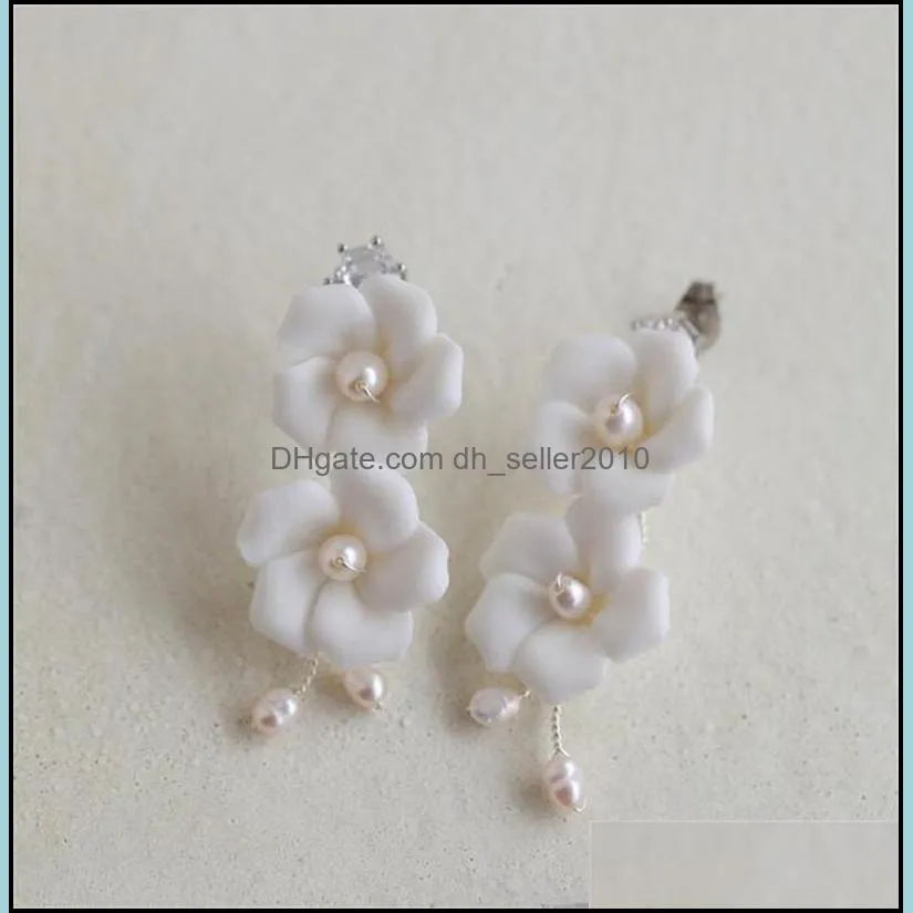 White Ceramic Flower Earrings Wedding Bridal Jewelry Freshwater Pearls Flowers Earring Fashion Charm Dropping Stud Dangle 2488 T2