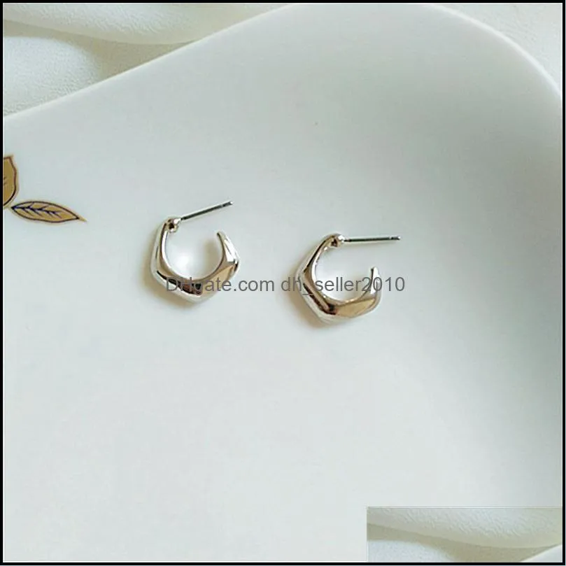 Korean Metal Round Stud Earrings for Women Fashion Cute Gold Silver Color Punk Charm Earring Minimalist Jewelry 205 D3