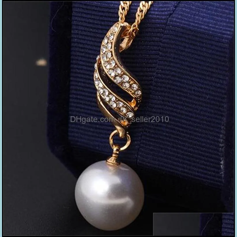 Wholesale Pearls Necklace Earring Jewelry Sets for Wedding Engagement Party Spiral Diamond Pendant Earrings China Factory Direct 2465