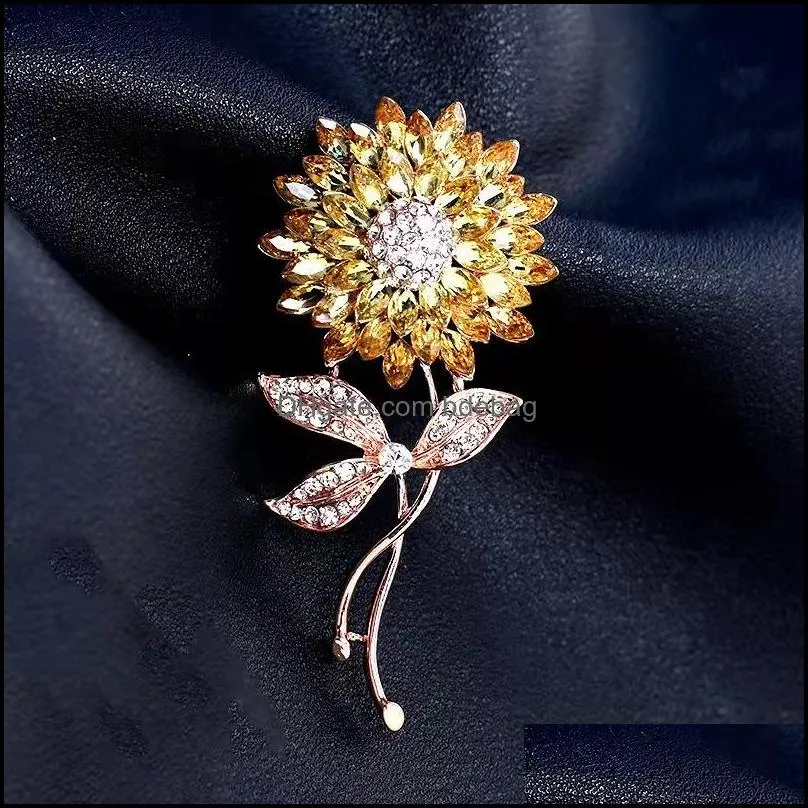 Sunflower high-end brooch female tide net red anti-lighting buckle gender needle fixed clothes accessories