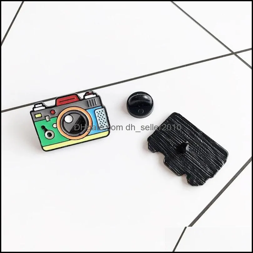 customized vintage camera enamel pins retro jewelry for women men cartoon luxury cute wholesale badge hard bulk enamel pin brooch 1032