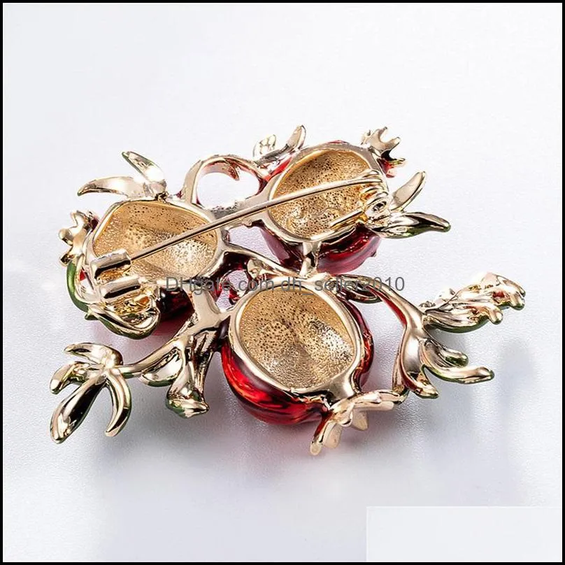 trendy enamel fruit shape red pomegranate brooch for women green leaf brooches suit lapel pin clothing scarf badges 607 z2