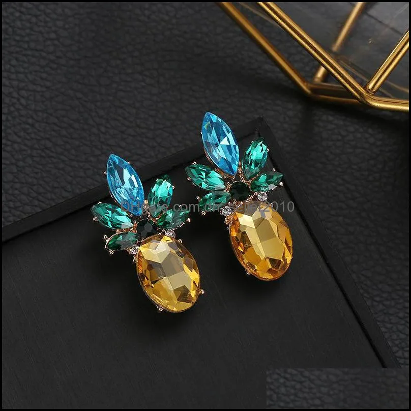 10pairs brand new crystal pineapple ear stud earrings women cute fruit earrings personality ear jewelry for gift 236 t2
