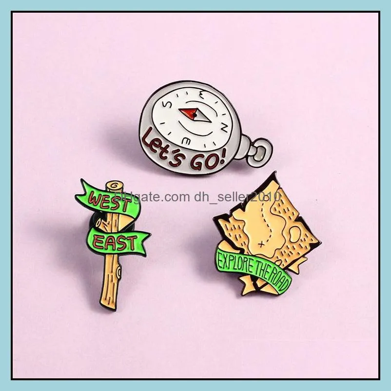 customized compass map direction indicator metal lapel brooch fashion alloy badge women men clothing jewelry funny hard enamel pins 6049