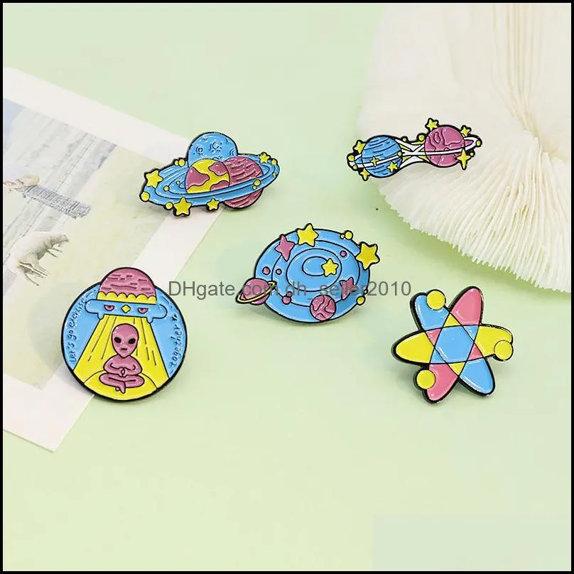 customized hard brooch spacecraft aliens planets metal enamel lapel pin boy girls astronomy enthusiast badge fashion cartoon funny 6091