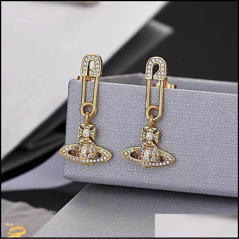 Luxury Fashion Charm Earrings Female Designer Design Ladies Premium Earring 18 k Gilded Diamond Earrings Party Wedding Engagement Bridal