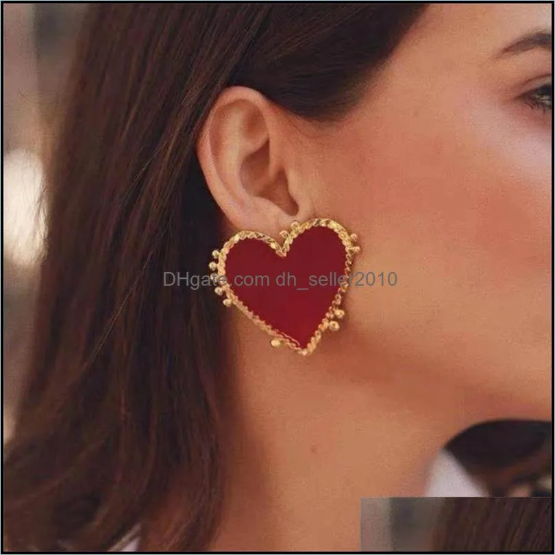 Design Lady Statement Earring Women Metal Gold Color Eye Heart Lips Long Dangle stud Earrings Fashion Party Jewelry