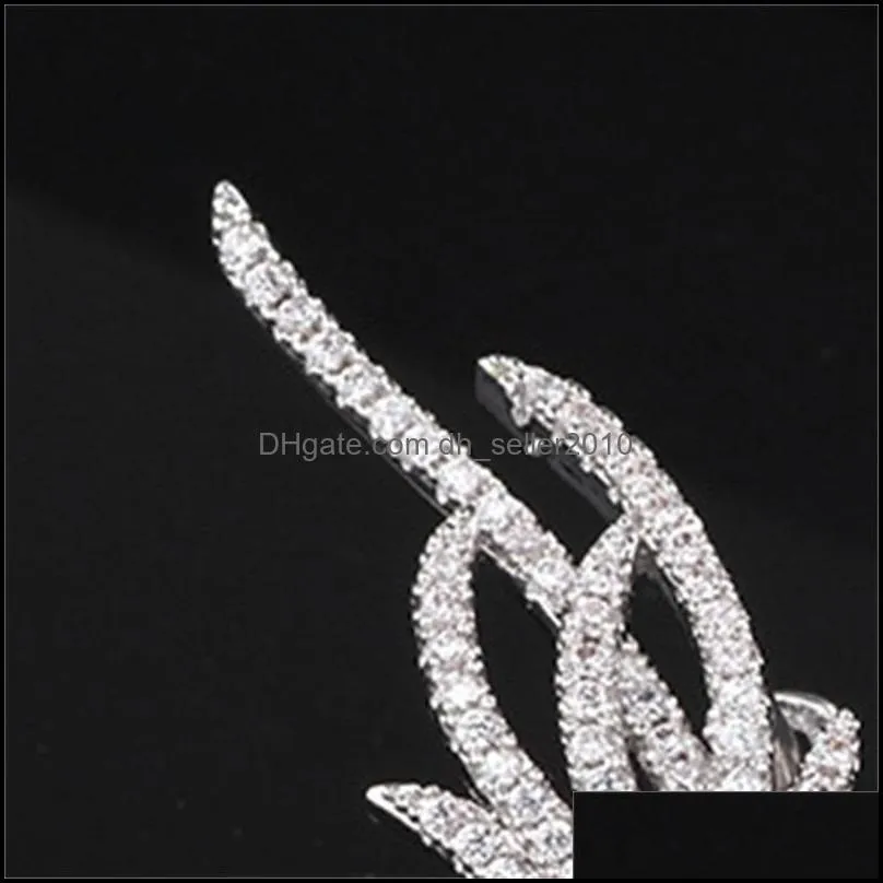 Elegant Famous Brand Design Leaf Shape Zirconia Wedding Earring for Women Luxury Korean Stud Earrings Fashion Jewelry 1728 Q2