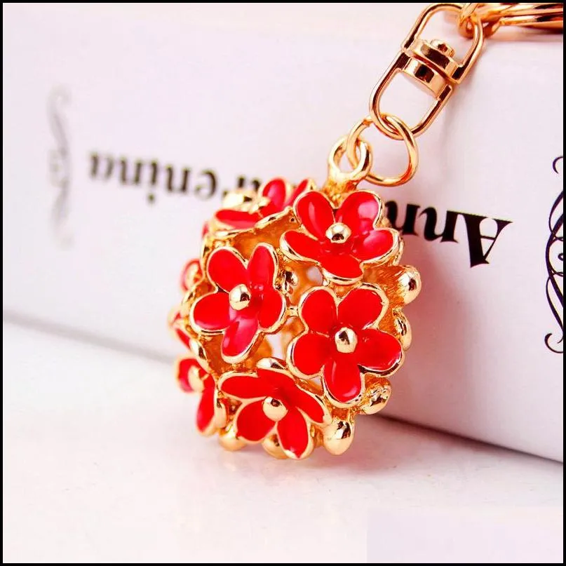 chic hollow out flower metal key chains rings exquisite purse bag buckle pendant for car keyrings keychains