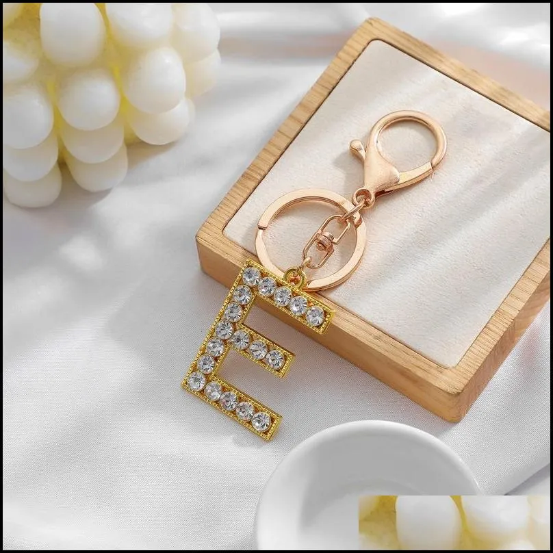 letter pendant keychain crystal rhinestone alphabet key ring initial capital az jewelry chain unisex gifts
