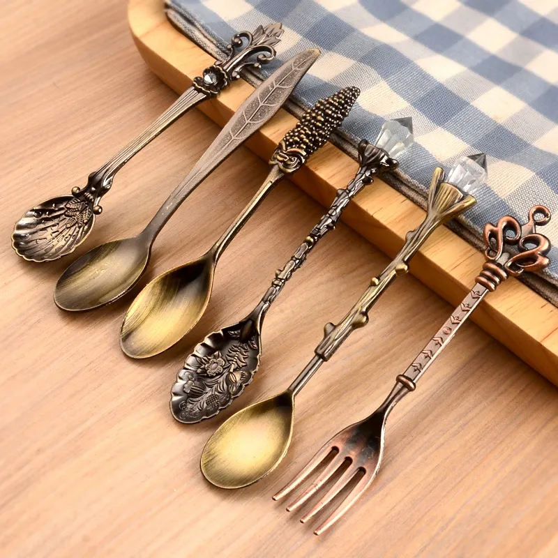 vintage spoons fork mini royal style metal gold carved coffee spoon fruit prikkers dessert fork kitchen tool teaspoon