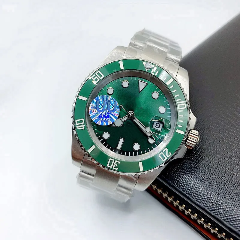 Luxury Men's Watch 41mm 2813 movement Master Automatic Mechanical Watches Sapphire Glass Classic Folding Strap Super Luminous Waterproof Wristwatch Balck/Green